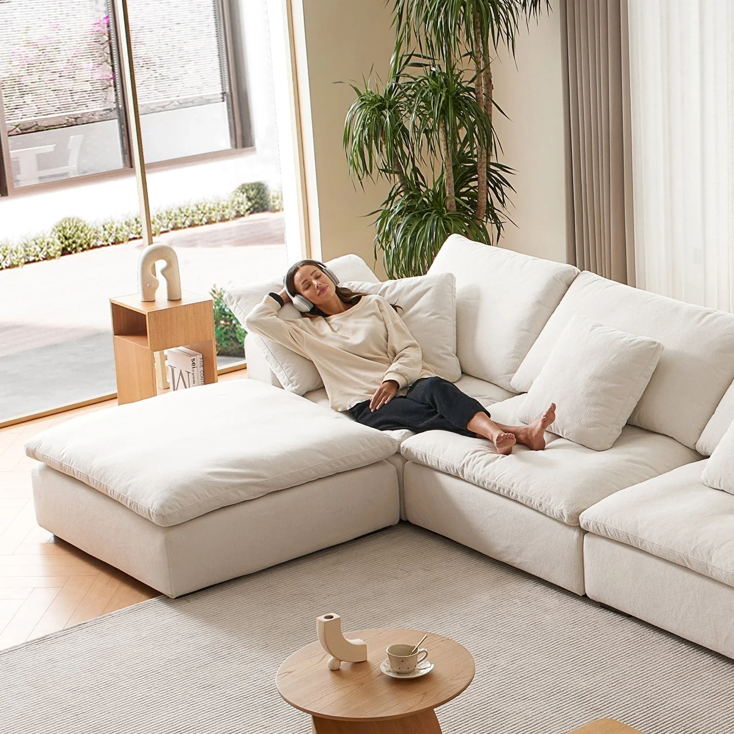 Tivoli Cloud U Sectional - Image 21